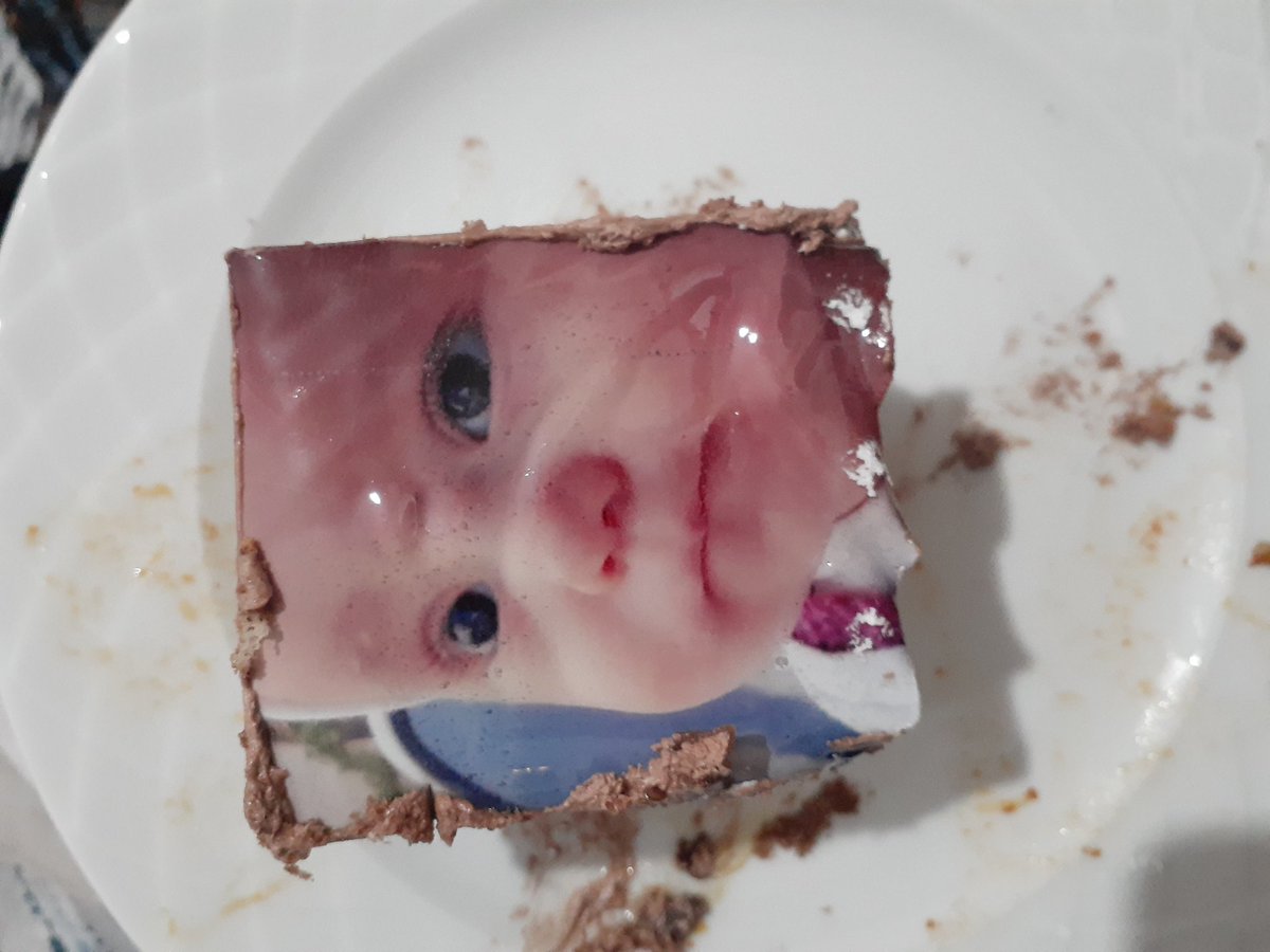 halimeevural's tweet image. Neymişş efendiim yeğenimi yiyemezmişiiim