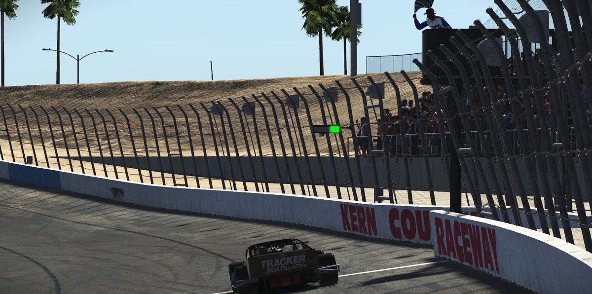 Icey_Racing's tweet photo. After starting 2nd and having two incidents @kking_Official came back and took the lead on the last lap when the leader ran out of fuel and won his first modified race at Kern County 🏁🏆 #NeverGiveUp #simracing #iRacing #NASCAR75 https://t.co/dadUSVJ5QK