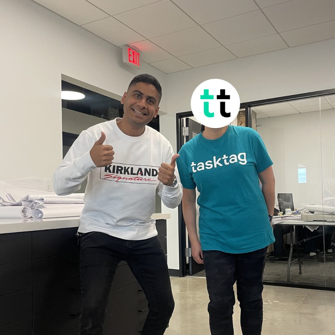 TaskTagApp's tweet image. TaskTaggers  shine best in style! Nice to see one of our Intown Homes folks in our tees! 😉🔧 
#TaskTagSwag #ConstructionChic #ProjectPros #BuildInStyle #TeamTaskTag