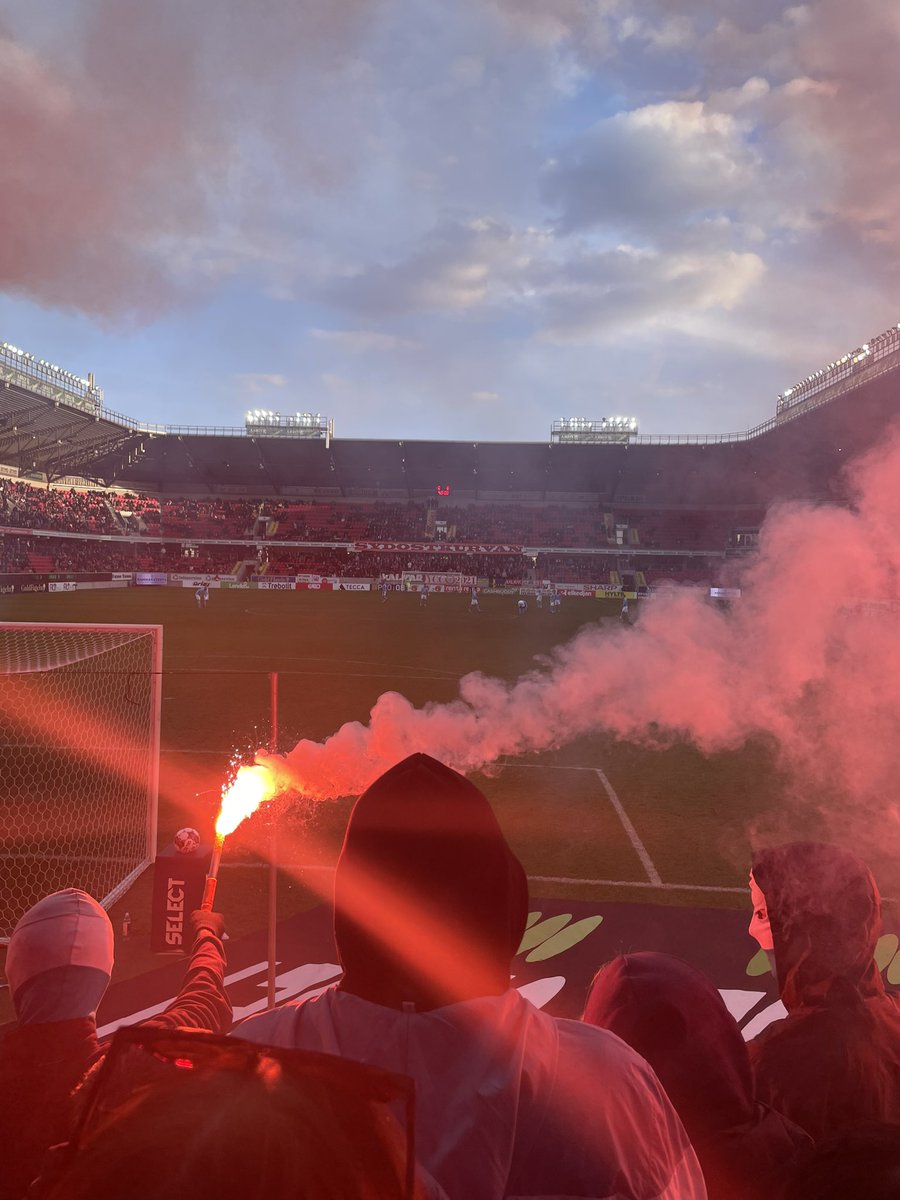 Sebbe08233452's tweet photo. @nocontextfooty https://t.co/56Q7qBvxXg