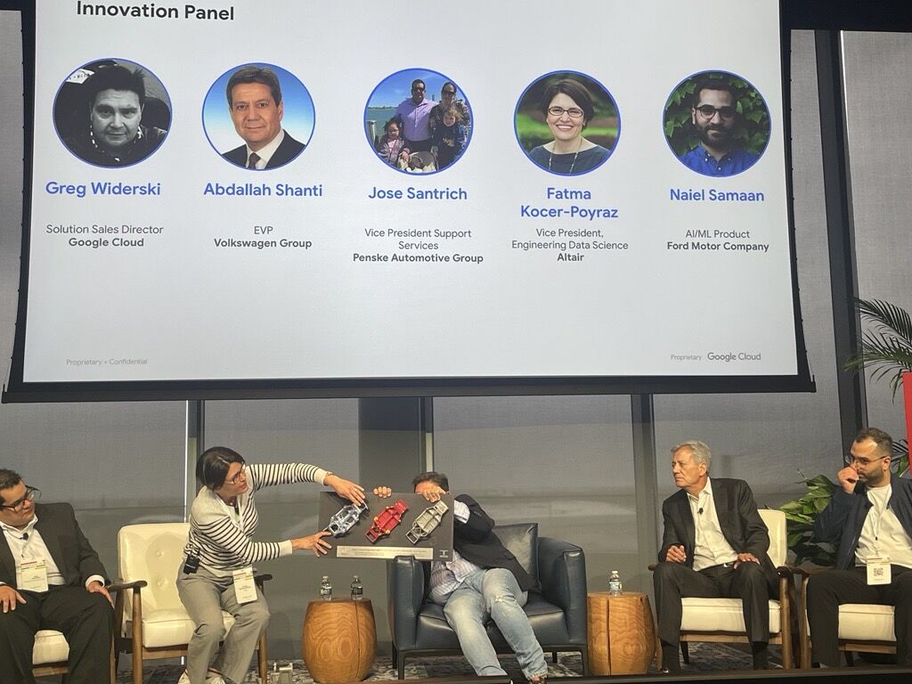 Altair's Fatma Kocer joined leaders from @googlecloud, @volkswagen, @PenskeCars, and @Ford at the Gen AI Live & Labs event in Detroit. The session covered game-changing applications and explored the progress and potential of #AI in the #Auto industry. #AltairPartner #OnlyForward