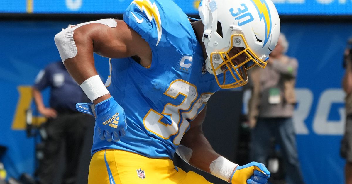 Chargers News: A pair of Bolts land on PFF's Midseason All-Rookie Team -  Bolts From The Blue