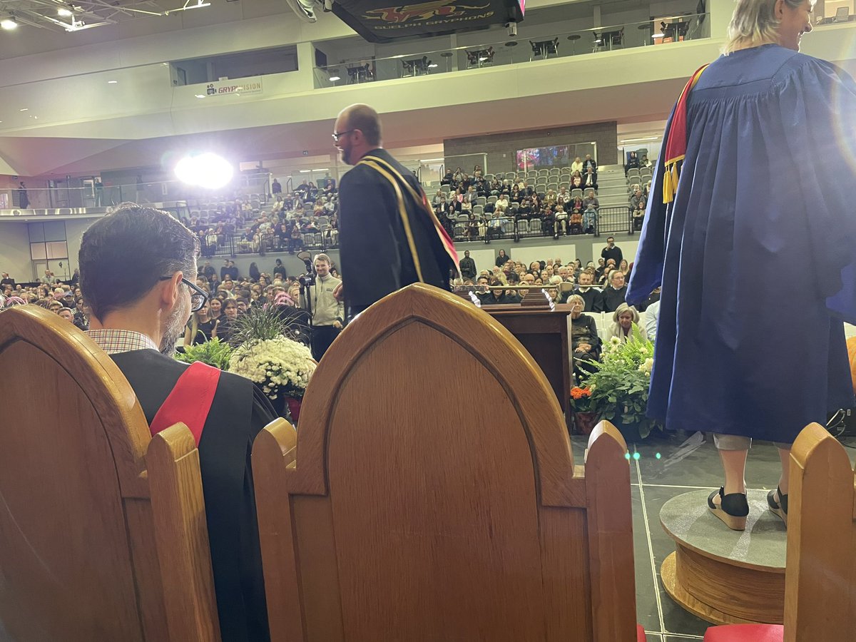 The view from here is hopeful, @uofg 🩷 Congratulations to all the grads with a special nod to @pkosmal97, newly minted Dr Kosmal!! #ClassOf2023 #Gryphon