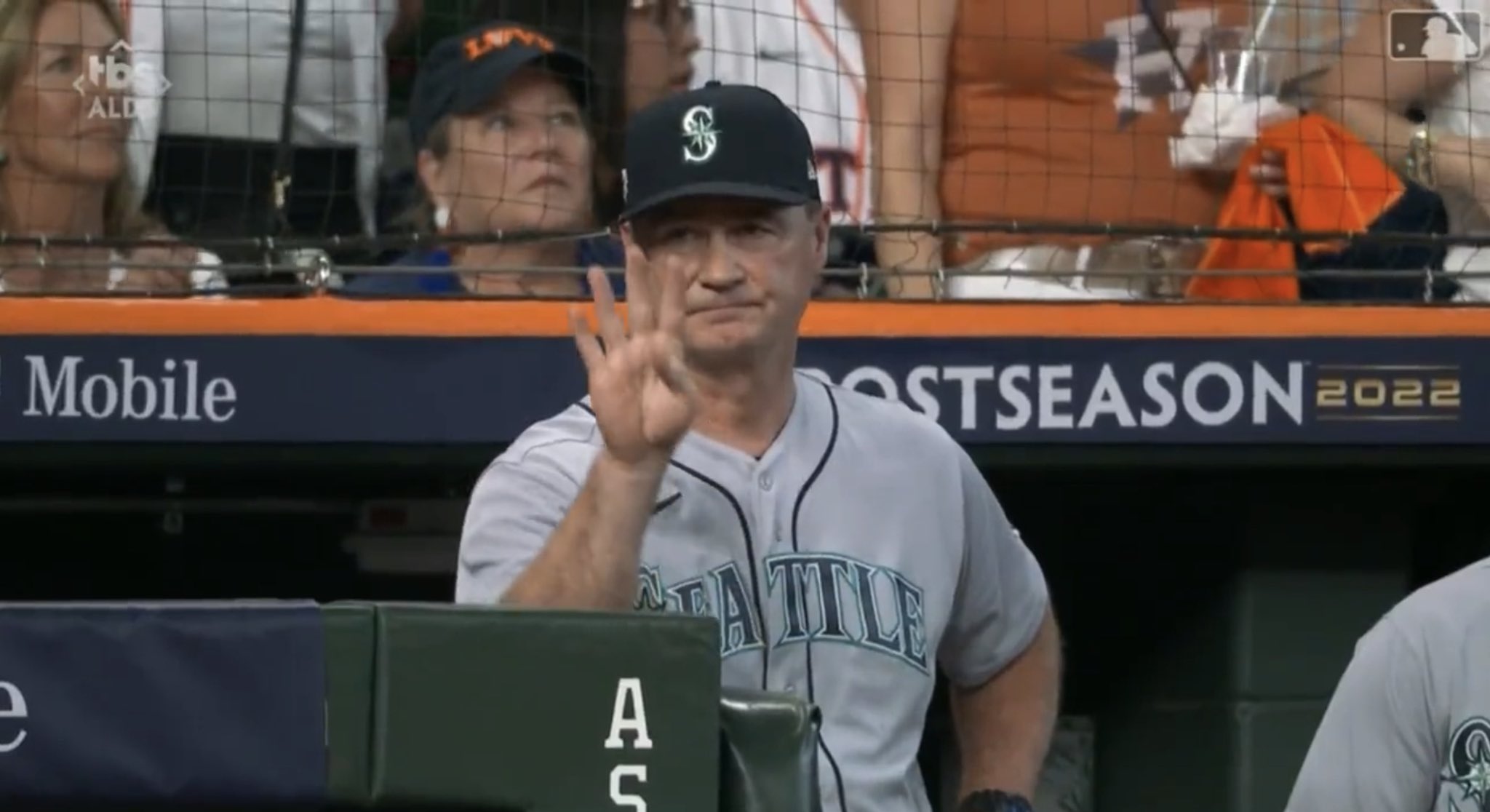 scott servais face