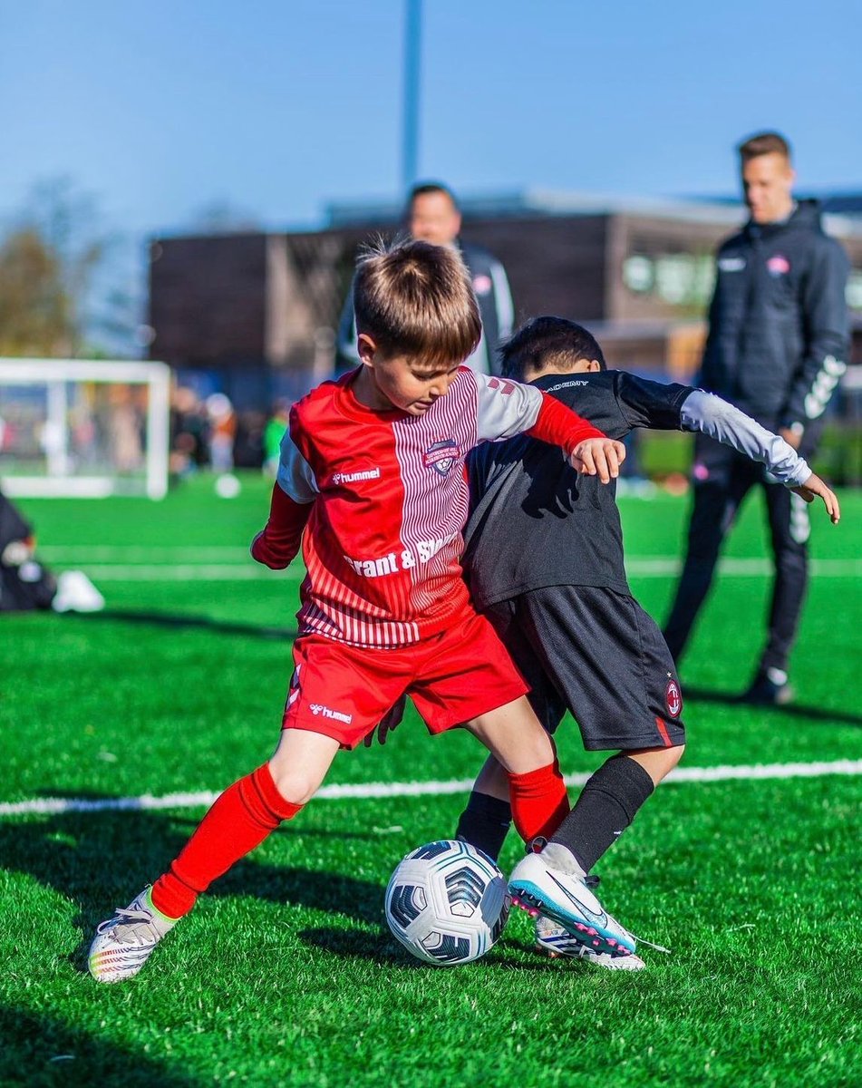 ⚽️ Opportunities for all at OSA ⚽️

Whether this is playing for one of our JPL or OYFL teams to training at Our Skill Acquisition Sessions or Half Term Camps. There is something available for every football mad 4-16 year old 

Contact jmiller@osaacademy.co.uk to find out more