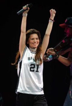 Only 2 Days Until My Idol, @ShaniaTwain Comes To My Hometown, San Antonio! 

It’s Been Almost 20 Years Since She Last Stopped By And Oh How I Would Love A Selfie With My Queen! 🙏🏻

#ShaniaTwain #QOMTour