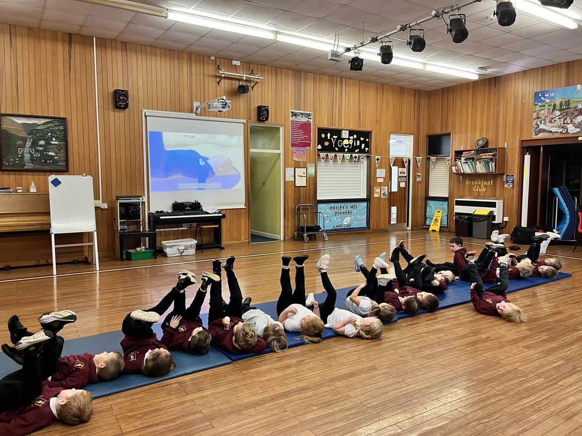 CymerPrimary's tweet photo. Today we spoke about what makes us happy and for most of us yoga was one of those things, so that is what we did! #WMHD2023 #CAPWillow #CAPHealthyConfidentIndividuals #CosmicYoga https://t.co/ErAzXEtwtJ