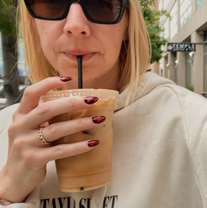 my fall tortoiseshell nails 🍁🥹
