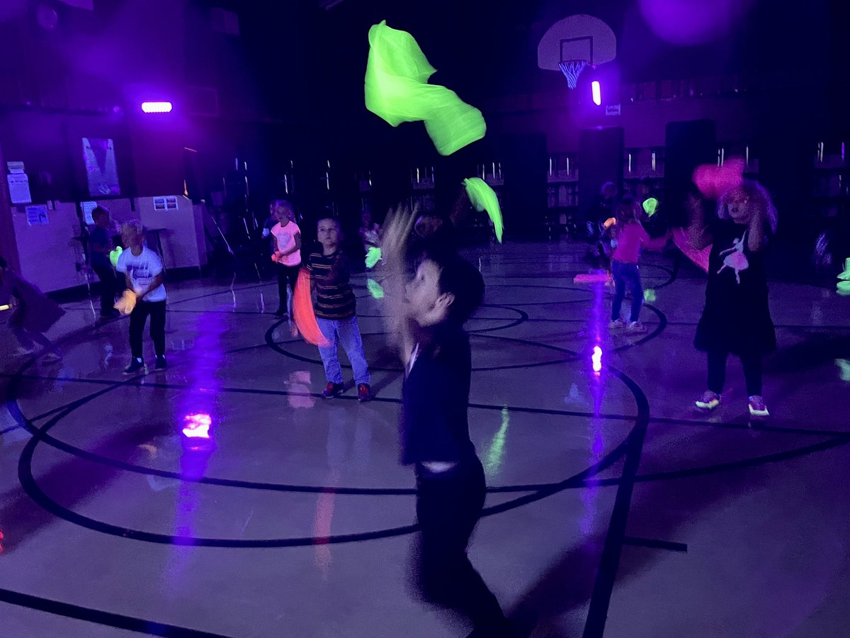 Kami Thompson tweet media