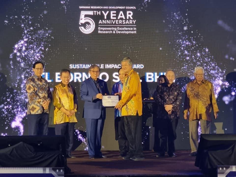 simkuihian's tweet image. 5th Anniversary Dinner of Sarawak Research and Development Council (#SRDC) by Premier Abg Jo
 
Important agency for Sarawak’s life science aspiration ecosystem
 
3 subsidiaries established todate
❇️SMD Semiconductor 
❇️ Sarawak Infectious Disease Centre
❇️Sarawak Science Centre