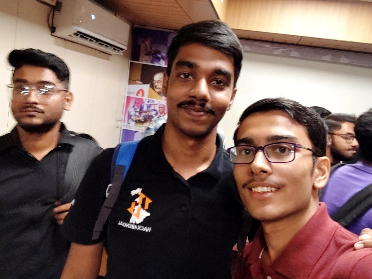 aritrakonar03's tweet photo. Wonderful event at CNCF hoogly, met with TechStars of our kolkata @imanishbarnwal @ronitblenz 😁
Also thanks to @loft_sh for amazing swags 🚀
#cloudnativehooghly
#cncfhoogly
#CloudNativeFdn https://t.co/BmQ1xS8FgS
