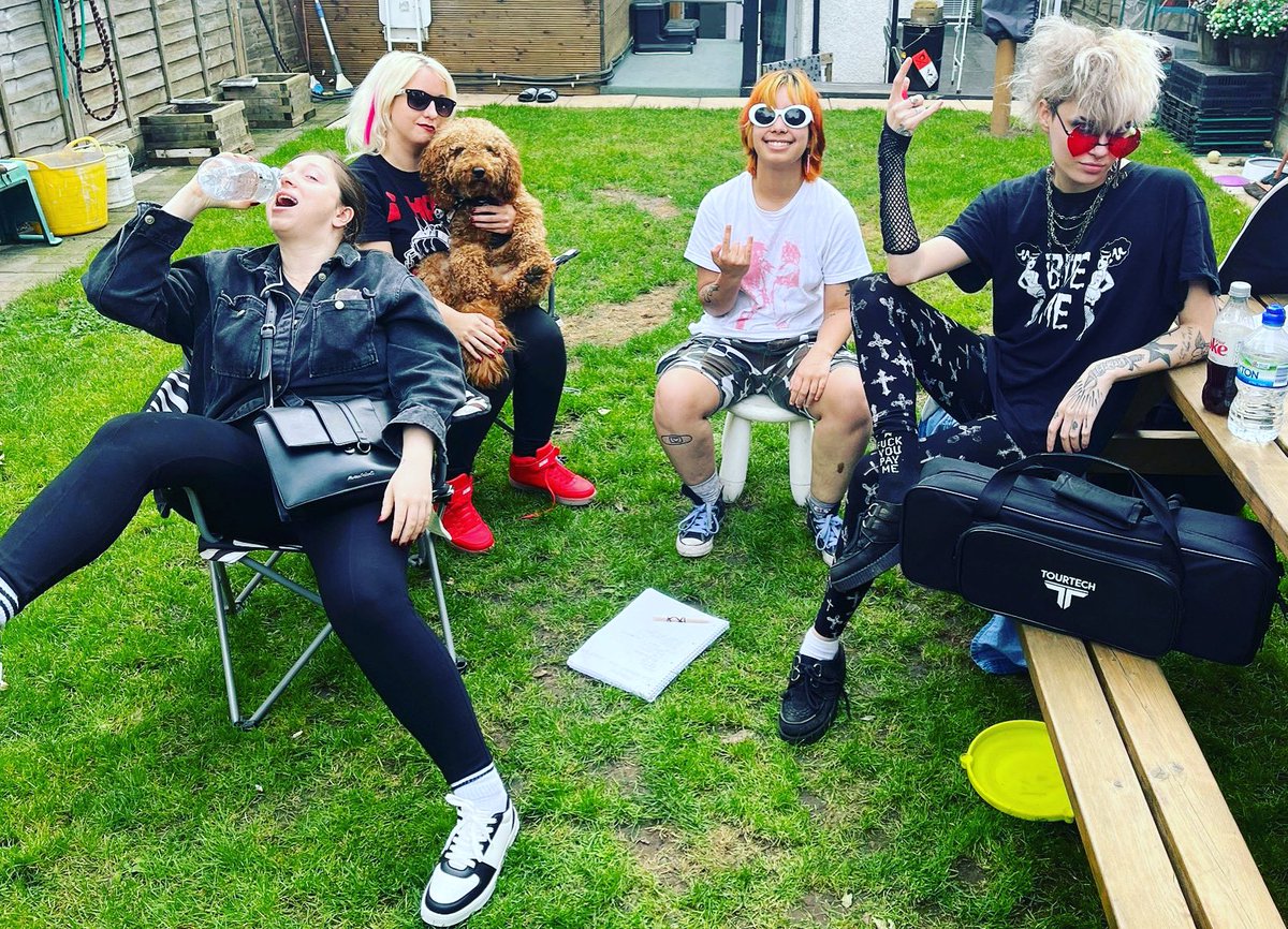 BITE ME BAND MEETINGS LOOK LIKE THIS! 
LOADS of exciting plans in the making…. watch this space! 🤩

#Bitemeband #biteme #punk #rnfnr #girlband #riotgrrrls #newmusic