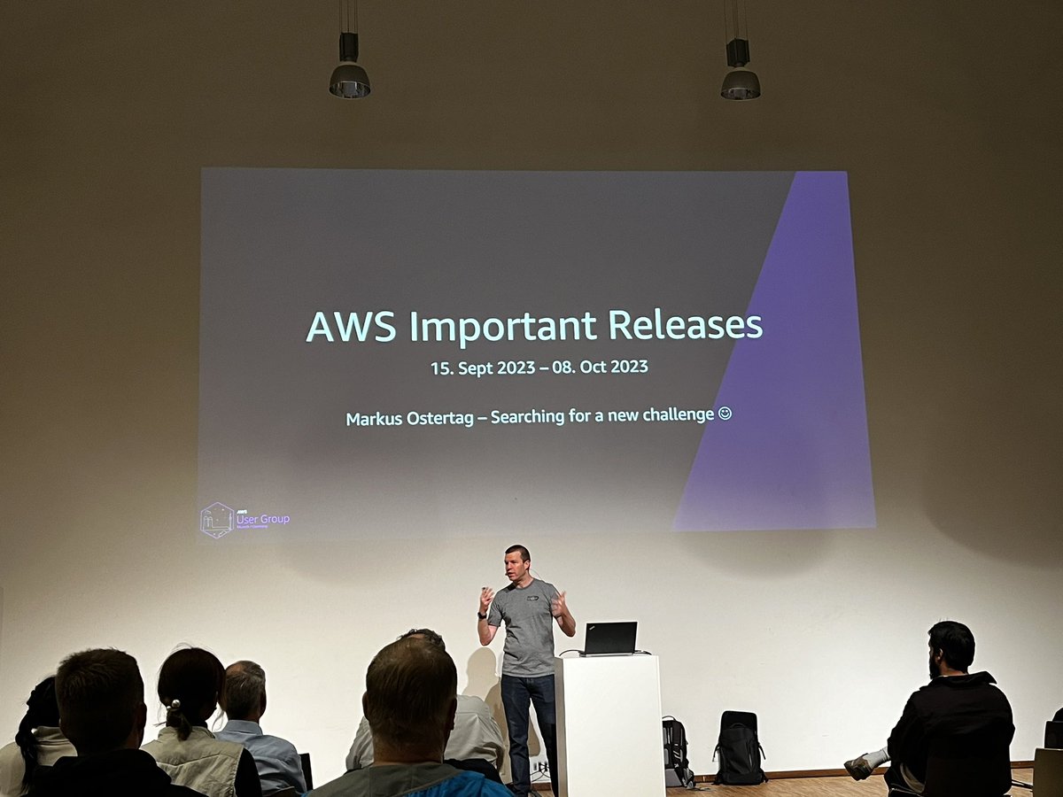 Markus - searching for a new challenge - <a href="/Osterjour/">Markus Ostertag</a> is kicking off the #AWS meetup at <a href="/SWM_Muenchen/">Stadtwerke München</a> #awscommunity