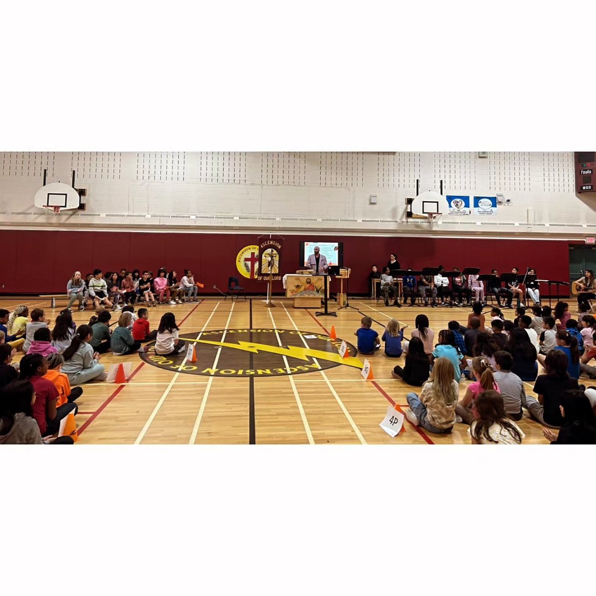 AOOL students and staff rejoiced today celebrating Thanksgiving Day! 🍂🌽🍗⛪

After several years apart, we once again gathered in-person for a heartwarming liturgy presided over Father JP. Grated for this beautiful reunion and the blessings that unite us.