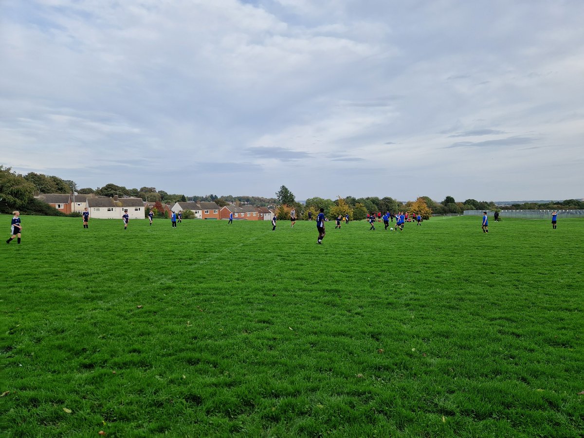 PGS_Sport's tweet photo. Well done to the Year 8 boys football team at the West Leeds schools football festival. Two wins and a draw against good opposition with plenty of attacking play and goals scored @PudseyGS #schoolsfootball https://t.co/4MDo1yU7uB