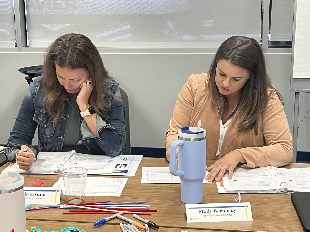 M_Connaughton1's tweet photo. Amazing learning last week with our Intro  to Project Management K-12 leaders! 🤓 📖 ✅ @XavierLC @LebanonSchools @SycamoreSchools @WestCler @SpringerLD @MasonSchools 

#PlanTheWork
#WorkThePlan 

@MoBernoLearns @Meghan_Lawson https://t.co/5SJr7yGrJf
