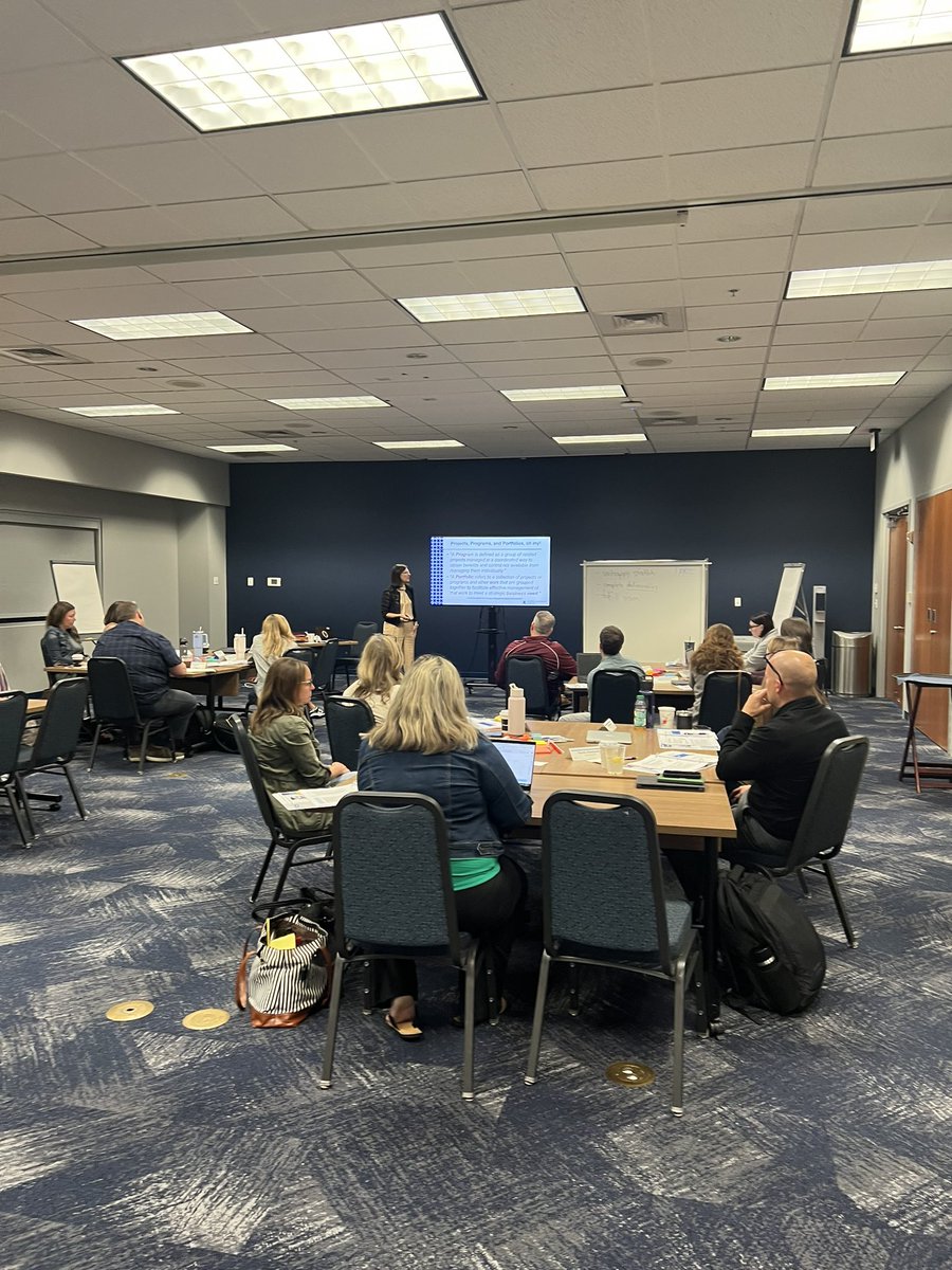 M_Connaughton1's tweet photo. Amazing learning last week with our Intro  to Project Management K-12 leaders! 🤓 📖 ✅ @XavierLC @LebanonSchools @SycamoreSchools @WestCler @SpringerLD @MasonSchools 

#PlanTheWork
#WorkThePlan 

@MoBernoLearns @Meghan_Lawson https://t.co/5SJr7yGrJf
