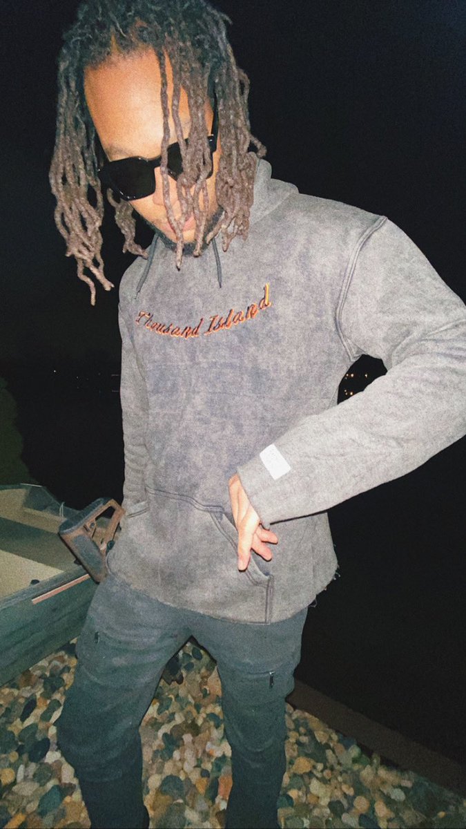 ThousandIsland_'s tweet photo. Shop Exclusive hoodies https://t.co/pej0FY9qyO