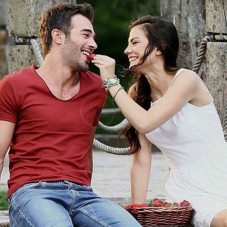 dollfacetw's tweet photo. İnsanların...anıları böyle pfüff hemen gidiyo tamam mı saçma benim aklımda bazılarının aklında hala unutulmaması gerekiyor bazı şeyler ee... herkesin ee..
dolabında bir tane ceset var
görüşürüz #DemYus https://t.co/693kDk0T9D