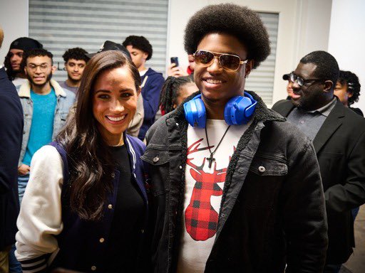 The Duke and Duchess of Sussex kicked off their NYC trip this morning with a visit to the @marcylabschool. Meghan wore a letterman jacket, which she was given by the Robert Clack School 🏫