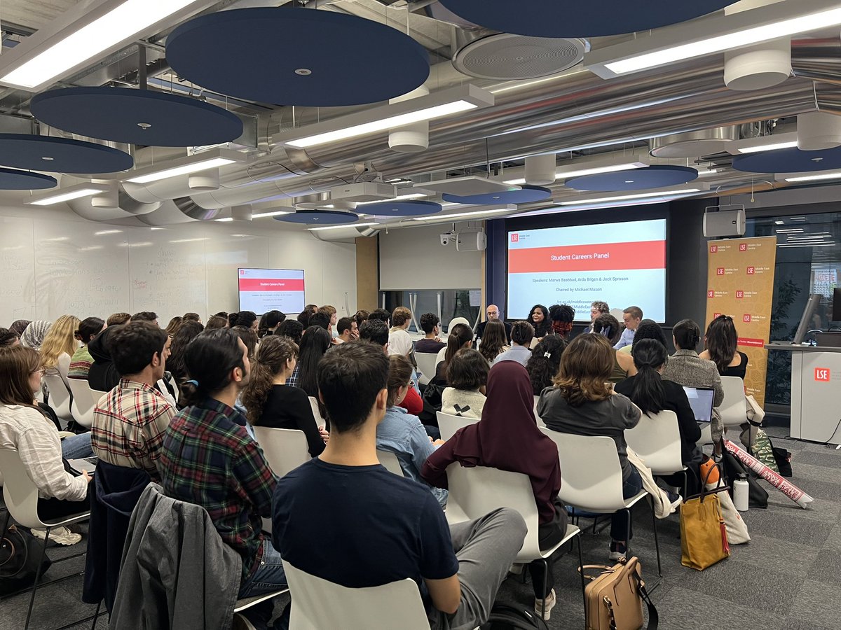 Student careers event happening now! Thanks to <a href="/ardabilgen/">Arda Bilgen</a>, Marwa Baabbad <a href="/yemen_policy/">Yemen Policy Center</a> and Jack Sproson of <a href="/GuernicaLaw37/">Guernica37</a> for sharing their wisdom.