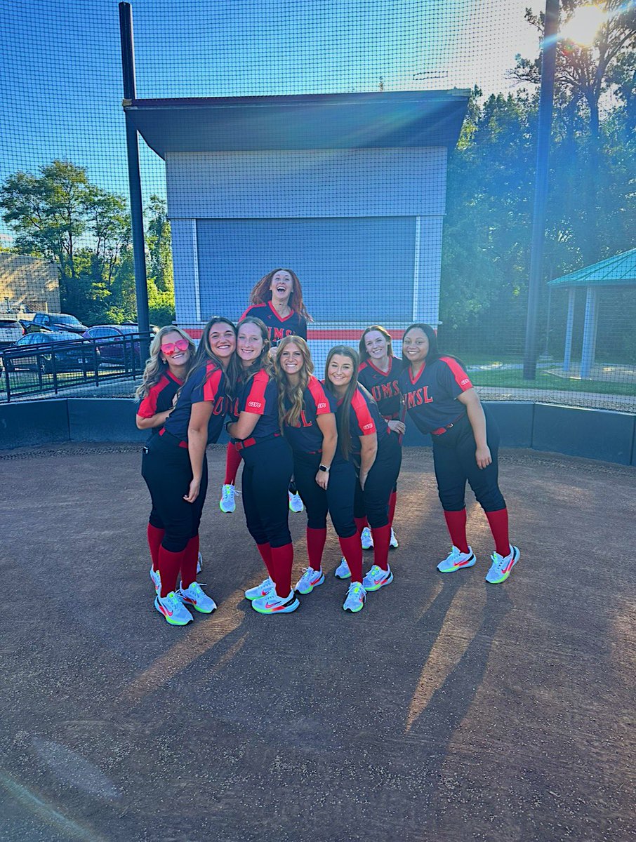 UMSL Softball tweet media