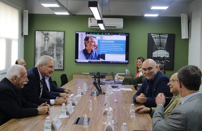 Diário do Comércio tweet media