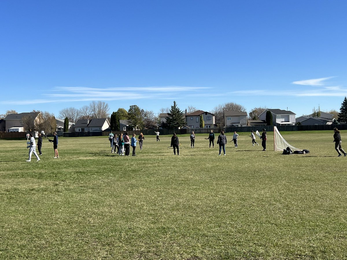 It’s a great day to try lacrosse at Murdoch! We are heading in to year 3 for our Men’s team and year 2 for our Women’s team. If you missed today there will be more chances as the winter goes on.