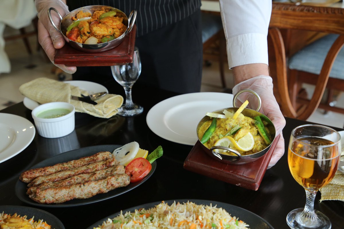 MarhabaRestSA's tweet photo. An unforgettable dinner awaits you. 

#MarhabaRestaurant #FoodieAdventures #Jeddah #Riyadh https://t.co/a338UHkWFj