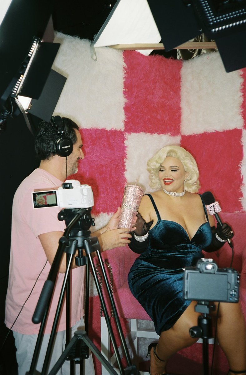 trishapaytas's tweet photo. I’m a Galore cover girl 🤩🤩🤩 https://t.co/JhK8ApQVw6