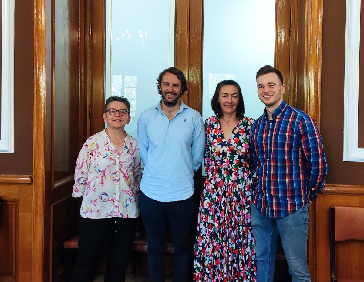 ACN_Veterinario's tweet image. El XXVII Congreso Nacional de Historia de la Veterinaria celebrado en Orense, ha contado con un nutrido grupo de compañeros del CNV. Entre los asistentes:
🫡Nuestra presidenta Ana Rodríguez en el Comité científico 
👨‍🏫Y como ponentes nuestros compañeros Pablo Díez y Manuel García