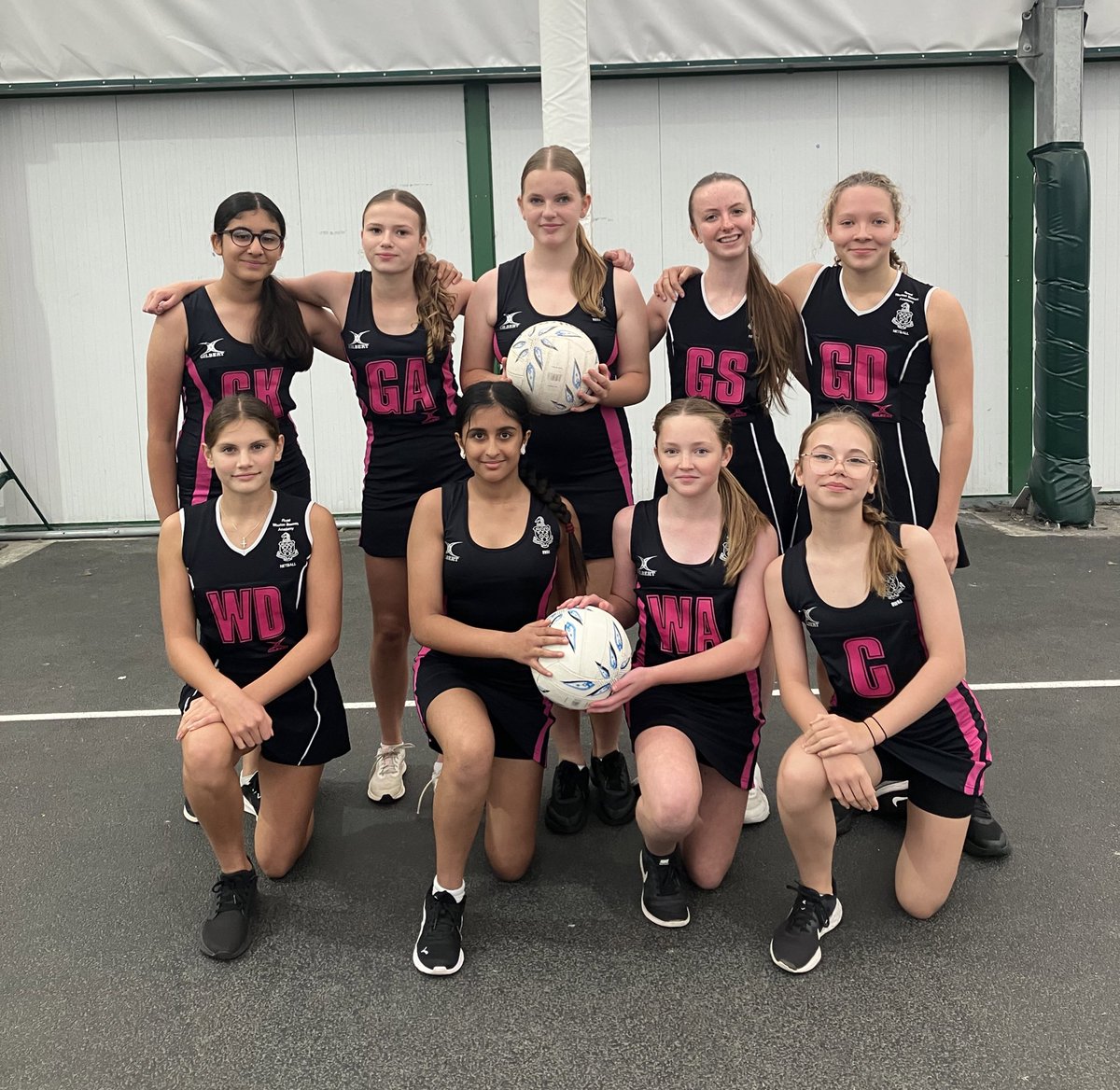 RWBAPEDept's tweet photo. U14s had a great tournament this evening coming 4th out of 12 schools!🔥

All girls played incredibly and won 4 games out of 7, with some very tough competition! 🤝 

POM in the semi final - Lexi https://t.co/LJuz8lKngN