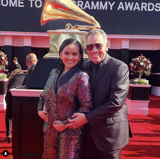 DarcourtDaniela's tweet photo. #DanielaDarcourtLaMasQueCanta @darcourtoficial @latinGRAMMYs ❤️🤍❤️🇵🇪
 SALSAAAA ES LO QUE HAYY https://t.co/cZ9ThJxXJa