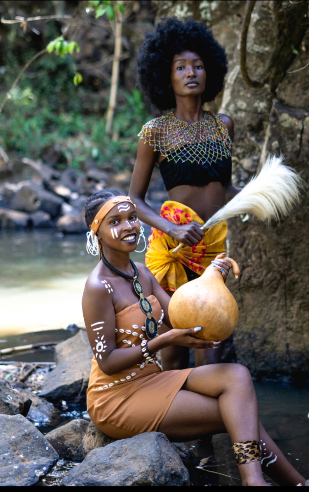 As we are getting ready to visit the diani beach,Today we celebrate our various ethnic groups to promote diversity in our society. Happy utamaduni day fam❤️
#POHAxVUVU23FACES
#twendediani
#ModelStateRajasthan 
#Diversity #POHAxVUVUARCHERS
#gainwithpoha