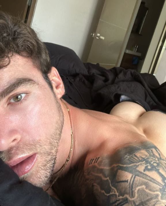 SeduccionG's tweet photo. Si veo varios RT les subo más contenido rico gratis de David Ortega 😈😈😈 https://t.co/xfNufii0wh