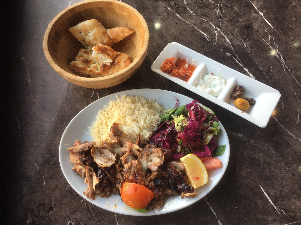 sohailkhanjv's tweet image. My current situation… #Shwarma #Lebanese