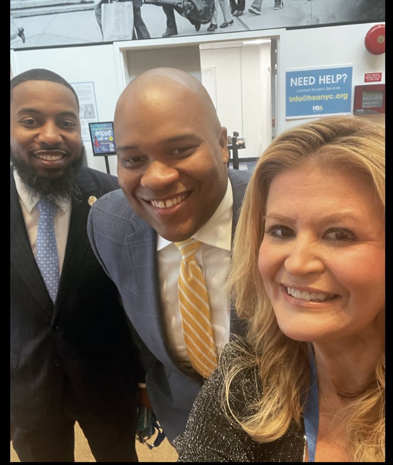 monicamoralestv's tweet photo. Watch at 4, 5:55, and 6:30!  Is the next Silicon Valley, in Harlem?  The CEO of Silicon Harlem Clayton Banks and the Chief Technology Officer  of the City @pix11news @google @jodiavanel @siliconharlem @amazon @tmobile @att #monicamakesithappen #monicamakesithappenshow https://t.co/KEO9IcrFml
