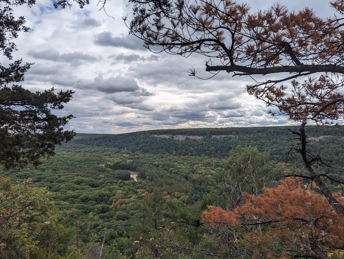 On Sunday, the team ventured out of Madison to nearby Devil's Lake State Park for some restorative nature and vigorous hiking! What a splendid time with such picturesque views and such great people!