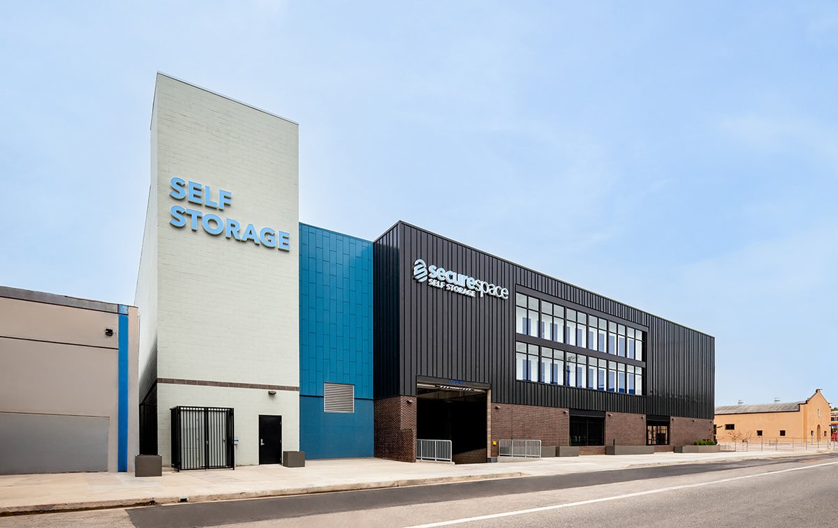 SecureSpaceSS's tweet photo. Continuing its growth in Southern California, SecureSpace today announced the grand opening of SecureSpace Downtown Los Angeles in Los Angeles, CA.

The store offers 100k NRSF of self-storage.
Visit us online today and reserve your Secure Space! https://t.co/DpExLyHGGx https://t.co/hupEmbeEu5
