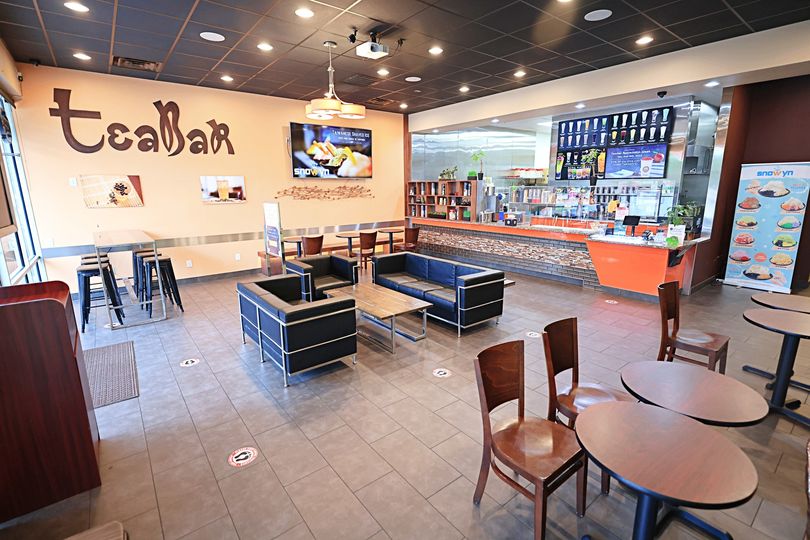 Invest in Your Future
Teapioca Lounge franchise is your path to a bright and profitable future. Join us and watch your business thrive. 📷📷