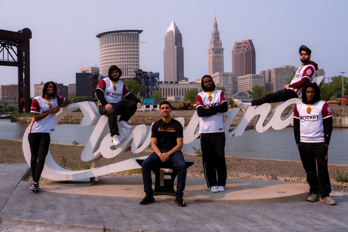 JoelLazu's tweet photo. My time with Cavs Legion has come to an end. Learned so much over the past 2 seasons. Made some great friendships along the way and had a blast being a HC & GM, something I’ve always wanted to do in the NBA2KLeague. I want to thank all the players I’ve had the privilege to coach the past 2 years. It was an honor to get the keys to an organization and have the opportunity to turn it around, for that I’m forever grateful. To the new team heading into Season 7, it’s unfortunate we couldn’t see it through together, but I know you guys are going to be great and will continue to build something special there. With that being said… looking to take some time to weigh my options regarding the future.
