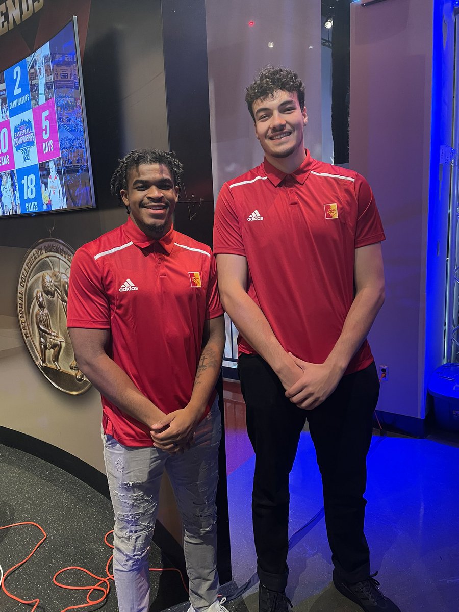 Chaz Wright 🌵 (@chazwrighttv) on Twitter photo <a href="/GorillasMBB/">Pittsburg State Men's Basketball</a> is looking to take a jump in Year 2 with <a href="/JeffBoschee/">Jeff Boschee</a> at the helm!
We got to talk to RJ Forney & Tane Prictor at Media Day! 🦍🏀
I’ll have more tonight at 10!
<a href="/_rjforney_/">RJ Forney</a> <a href="/Taneprictor/">Tane Prictor</a> <a href="/PittStGorillas/">Pitt State Athletics 🦍</a> <a href="/GorillasMBB/">Pittsburg State Men's Basketball</a> is looking to take a jump in Year 2 with <a href="/JeffBoschee/">Jeff Boschee</a> at the helm!
We got to talk to RJ Forney & Tane Prictor at Media Day! 🦍🏀
I’ll have more tonight at 10!
<a href="/_rjforney_/">RJ Forney</a> <a href="/Taneprictor/">Tane Prictor</a> <a href="/PittStGorillas/">Pitt State Athletics 🦍</a>