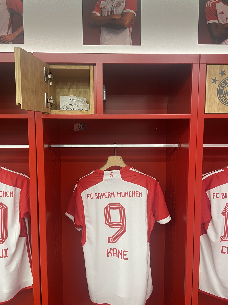 joemcguigan's tweet photo. Just back from trip to Bayern Munich ; great stadium tour, 3-0 win with Freiburg and Munich visit. But couldn’t help thinking was this message from a joker on the tour or one of @HKane teammates #England #Bayern #Premier2023 https://t.co/5YqJoJ6tEl