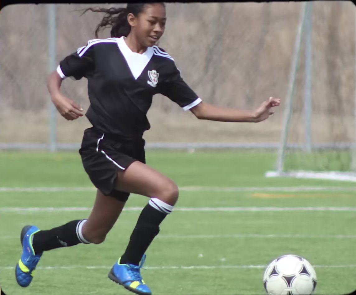 SHEscoresbanger's tweet photo. Jayde Riviere gets her first start of the season and UWCL debut back from injury as Manchester United face PSG at home.

The Canadian star has mentioned playing on the UWCL stage as a dream of hers, and the Markham native gets to do just that today. https://t.co/CaqJTmqR9i