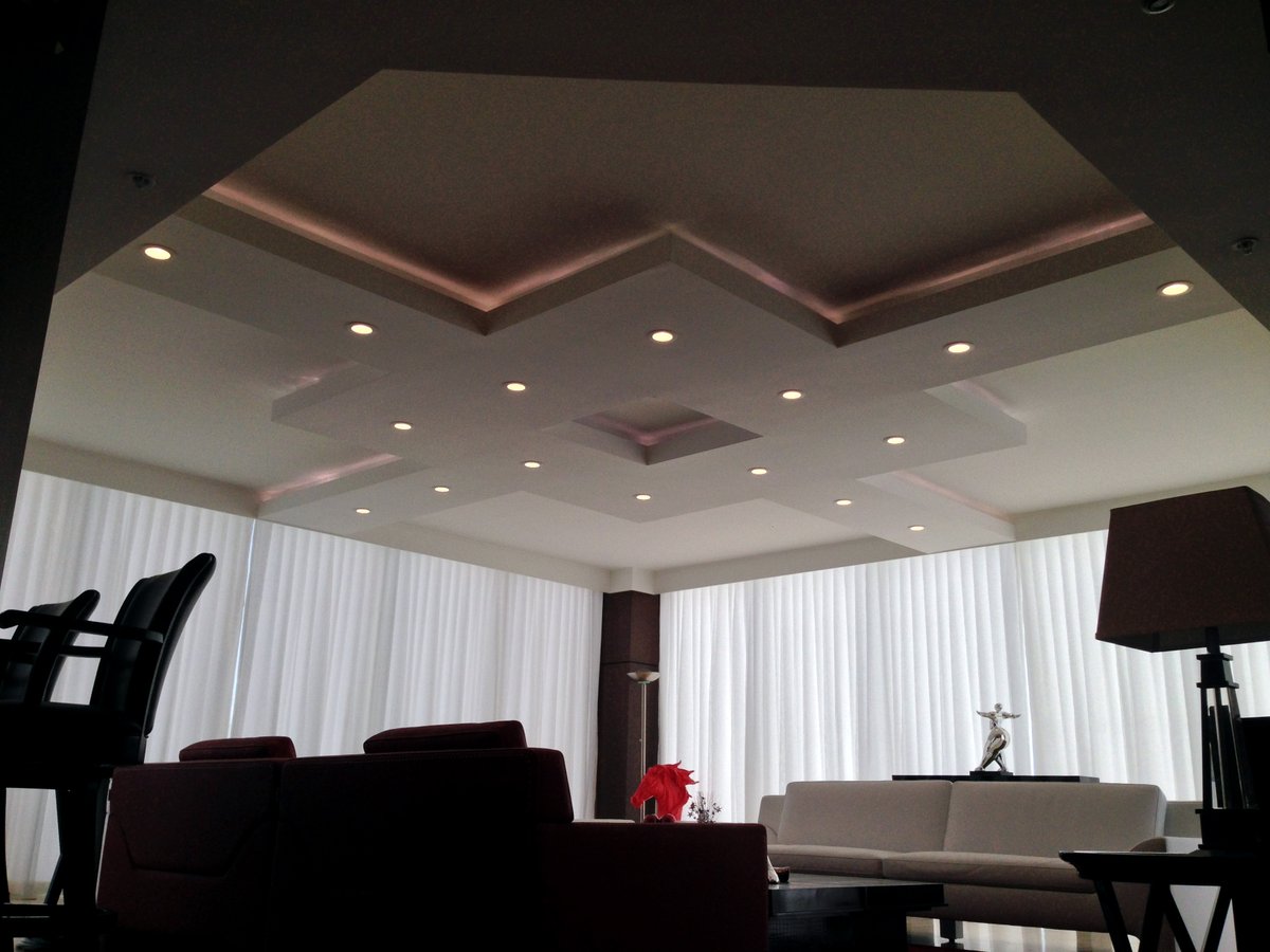 euro_construct tweet picture