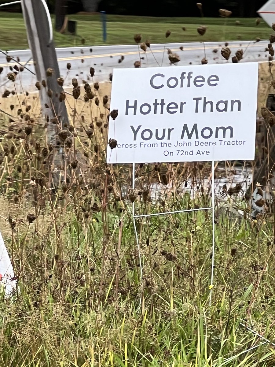 NancyPettit's tweet image. Haha #funnysign #whatisee #whereidrive