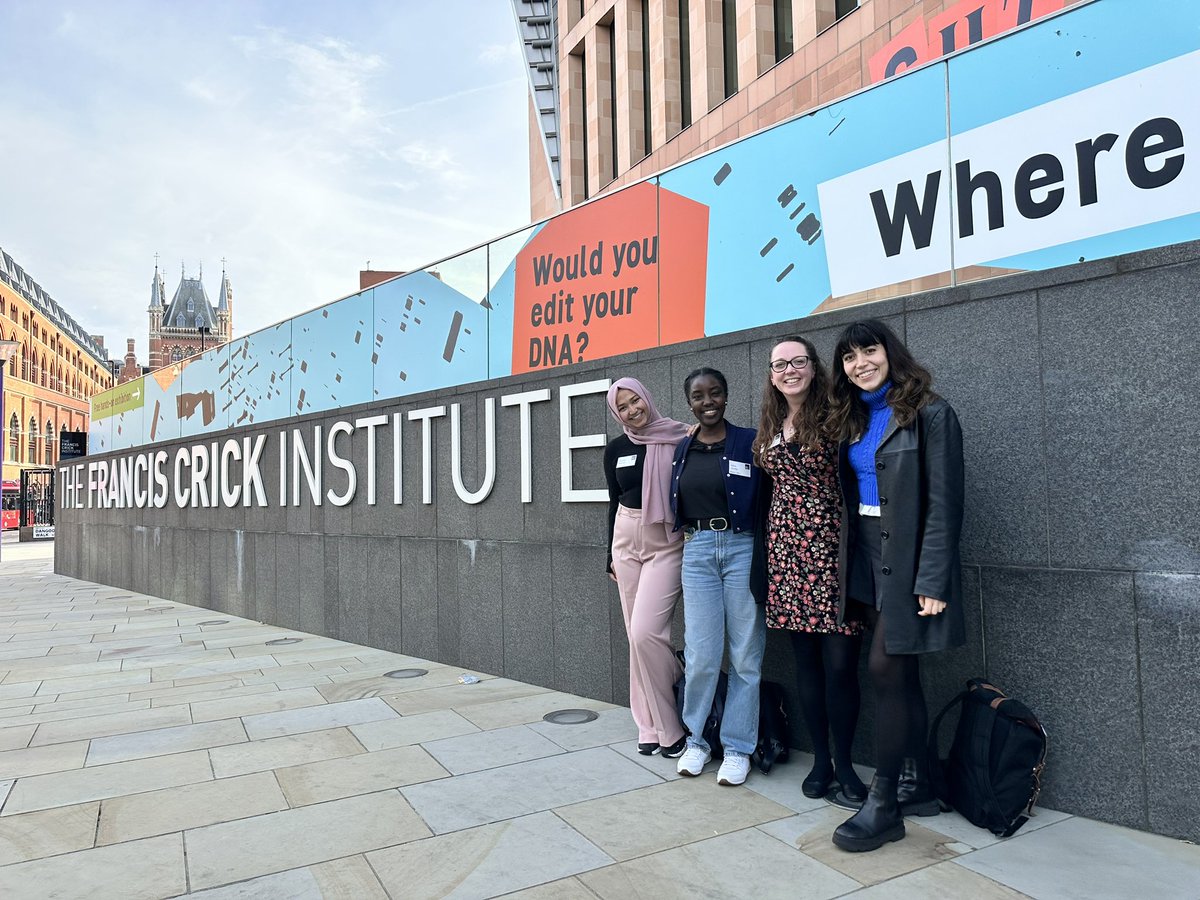 abigailwilson4's tweet photo. Had a great time with the Biddle lab at the 4th Crick International Cancer Conference, lots of exciting talks and discussion! #CrickCancerConf https://t.co/njlYtRScQA