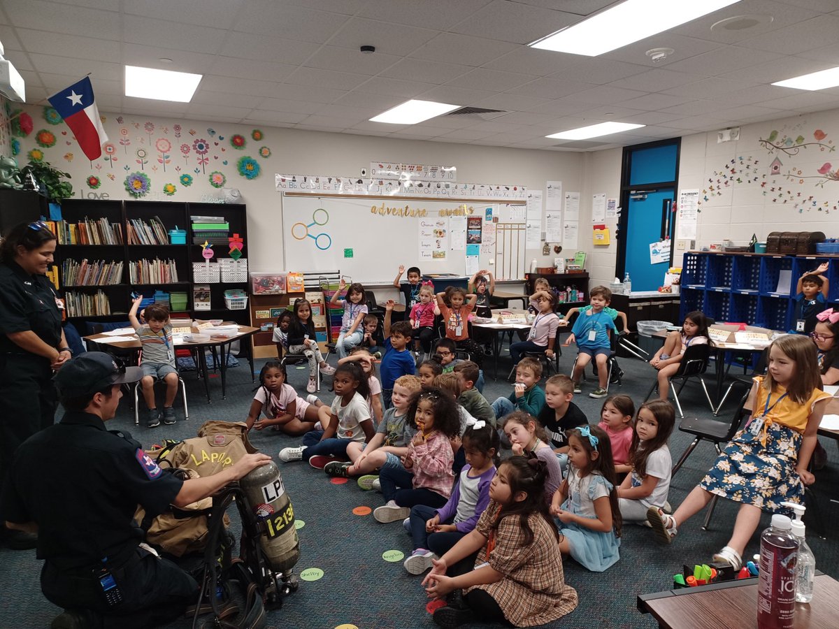 JRE Kindergarten tweet media