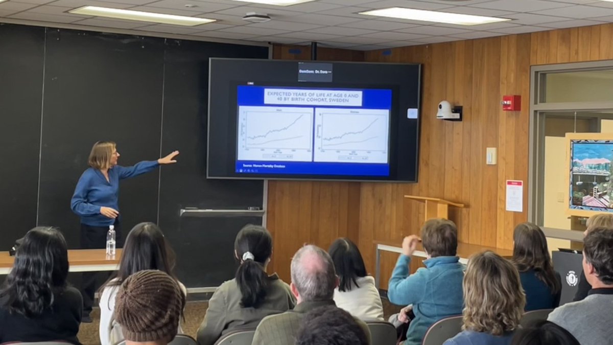 🧬Thank you to the excellent Dora Costa (<a href="/UCLA/">UCLA</a>) for joining us today at #UWDemSem to share "The Economy, the Ghost in Your Gene, &amp; the Escape from Premature Mortality."