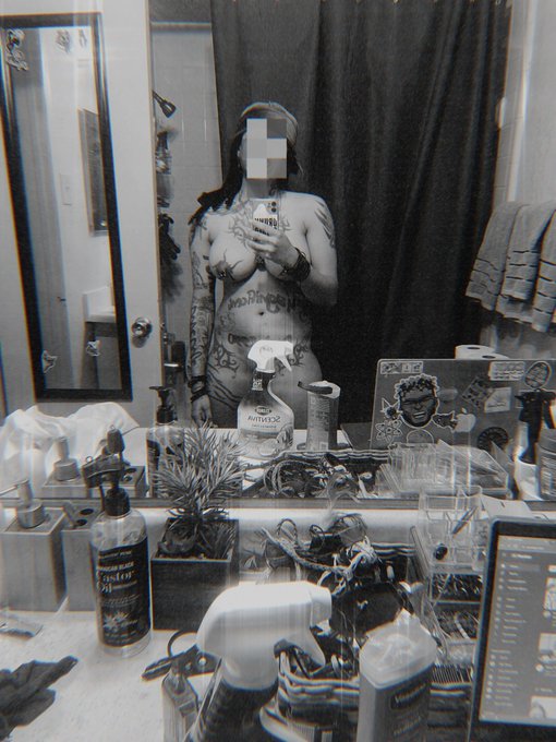 Gotta love yourself before you can love anyone else #nsanejane https://t.co/EtVWQGQSSR<a href="/tag/nsanejane"class="tags"><span>#nsanejane</span></a>